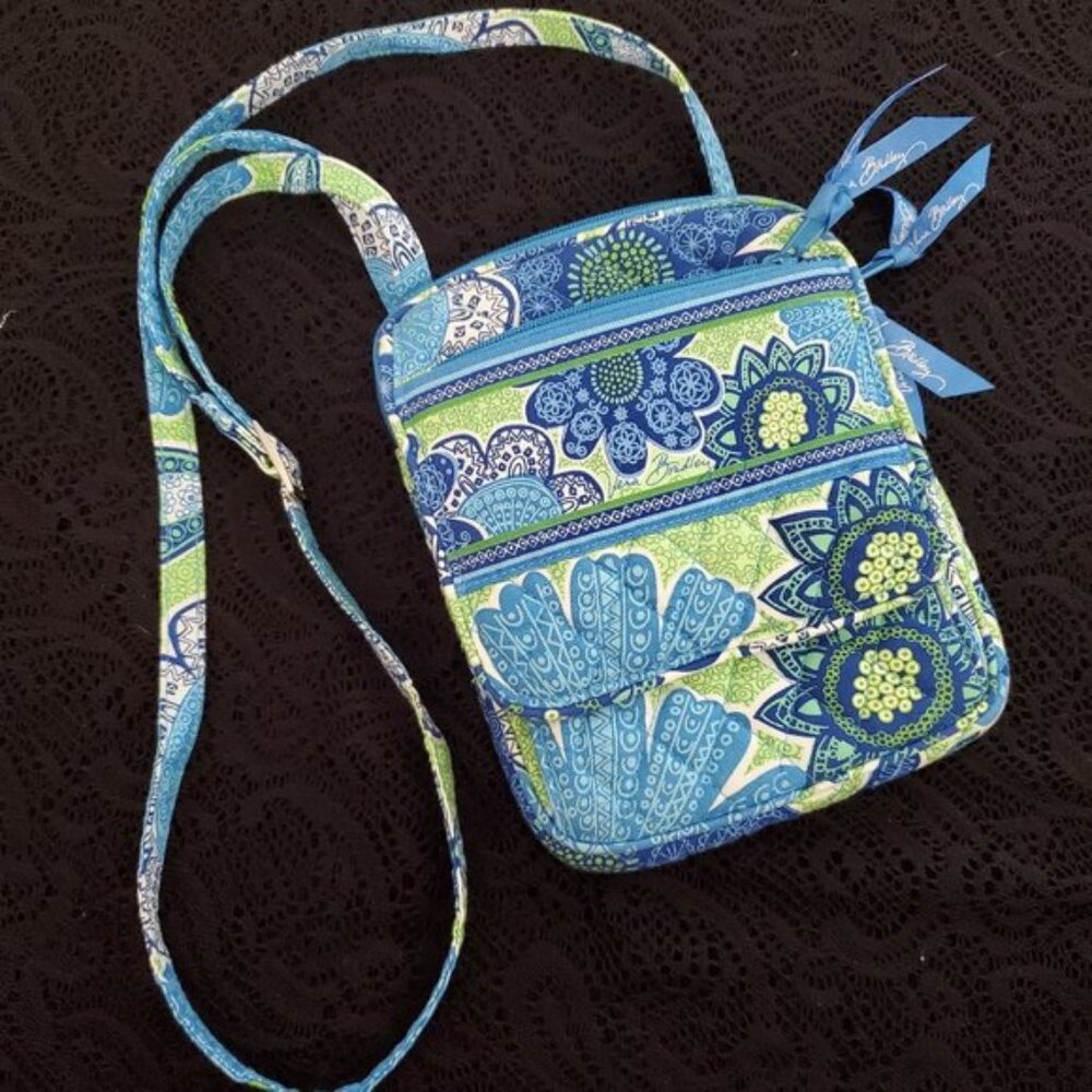 Vera Bradley "Doodle Daisy" crossbody bag
